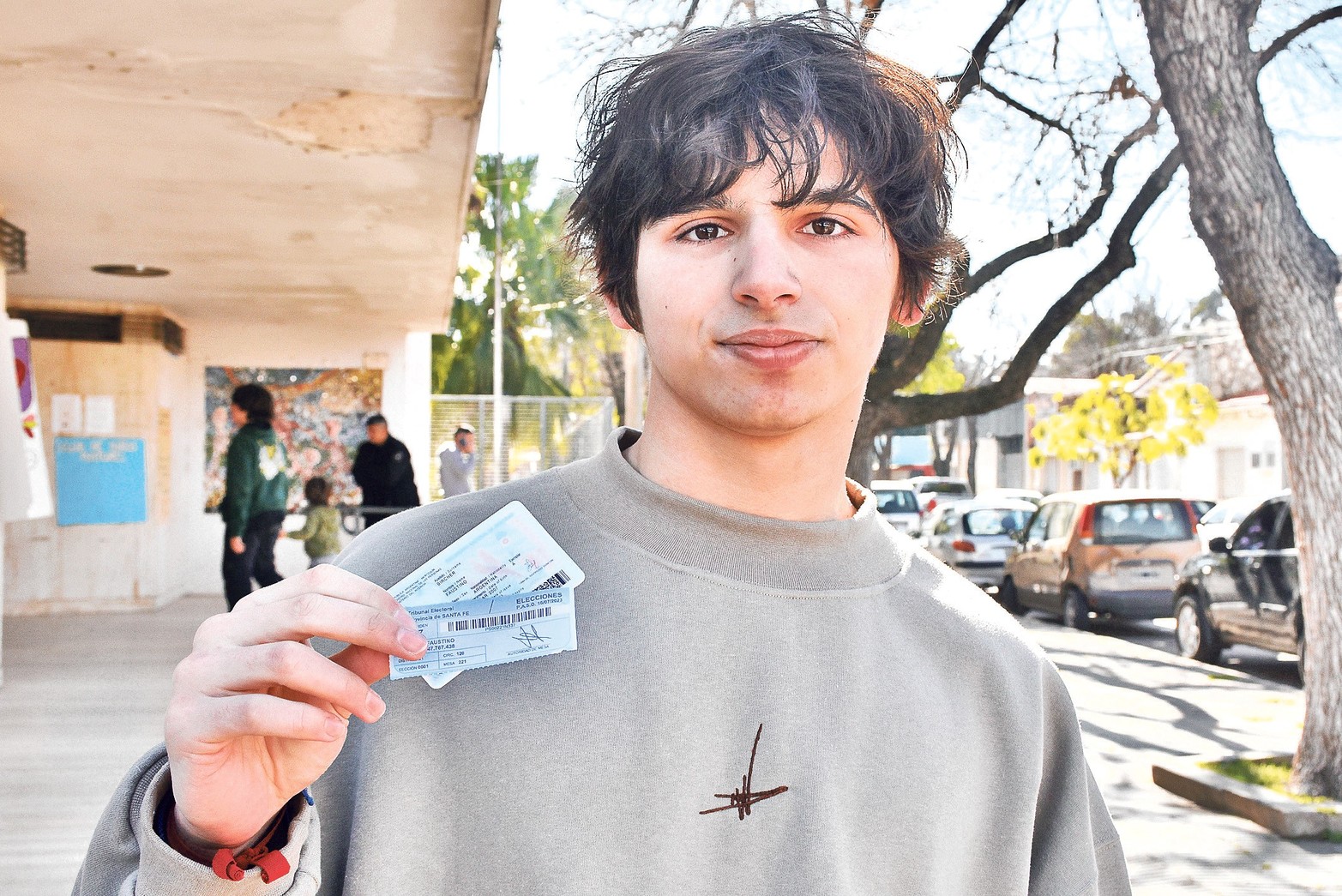 Debut del voto joven. Faustino, con 16 años, fue uno de los jóvenes que votó y marcó un hecho histórico para la provincia, en la primera elección en la que se habilitó a los menores de 18 a emitir sufragio.