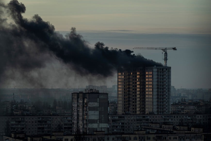 Smoke rises over a residential building after a Russian missile and drone strike, amid Russia's attack on Ukraine, in Kyiv, Ukraine December 29, 2023. REUTERS/Danylo Pavlov
