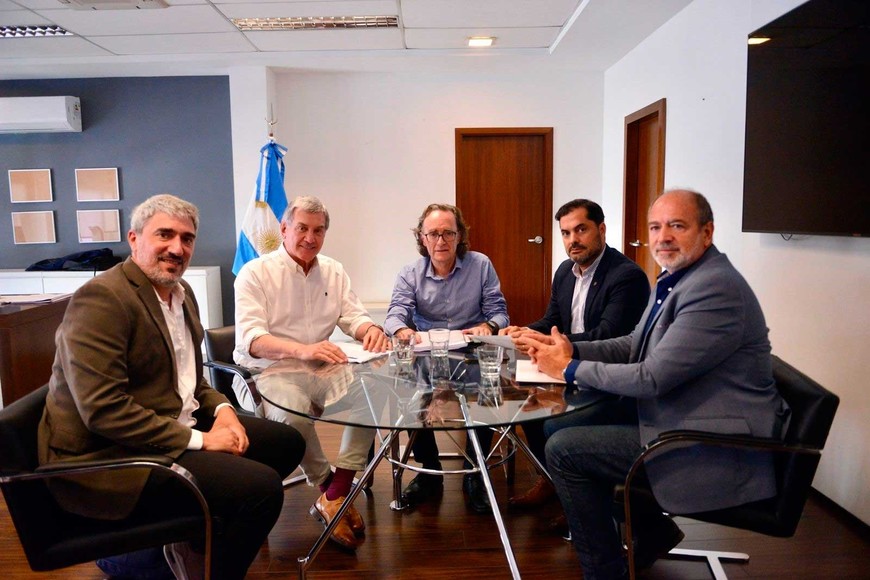 El ministro de Trabajo, Roald Bascolo, y el secretario de Seguridad Social, Jorge Boasso, se reunieron con el director ejecutivo de Anses, Osvaldo Giordano.