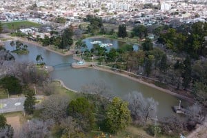 Pirola mencionó que “Esperanza cuenta con un estudio de desagües urbanos y suburbanos realizado en el año 1998 que por el crecimiento de la ciudad ha quedado desactualizado”.
Foto: Fernando Nicola