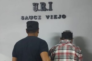 En el peaje de Sauce Viejo un hombre fue descubierto circulando con una licencia de conducir falsificada. Crédito: El Litoral.