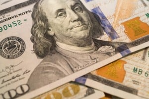 El jueves el dólar blue y los financieros cotizaron a la baja entre un 2% y 3%.