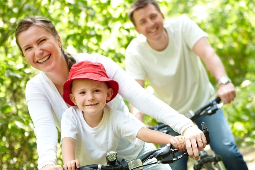 os investigadores sugieren que el equilibrio adecuado entre tiempo libre y felicidad se basa en varios factores.