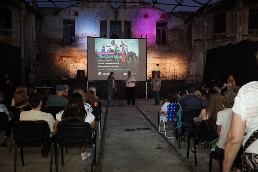 El ciclo se inició con la proyección de The Lost King  en el Mercado Progreso.