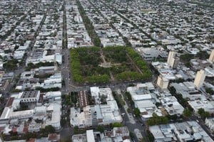 "No solo estamos gestionando ante Provincia y Nación sino también estamos diseñando herramientas locales para los distintos tipos de familias que necesitan ayuda", contó el mandatario local.