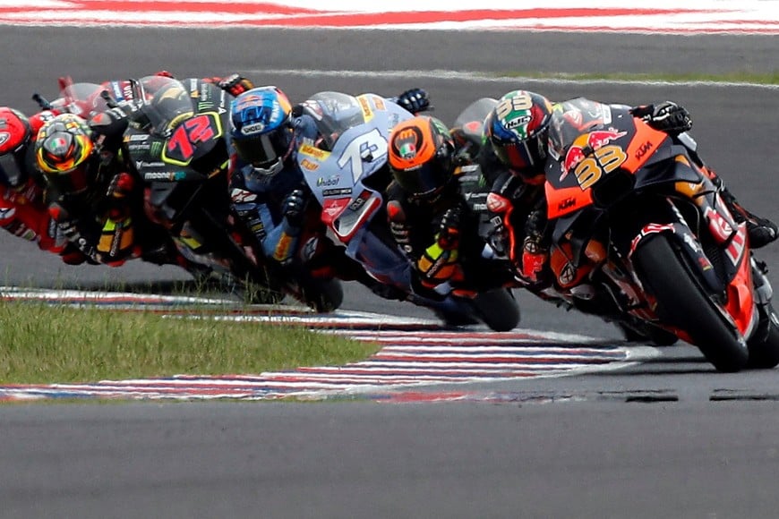 MotoGP - Argentina Grand Prix - Autodromo Termas de Rio Hondo, Santiago del Estero, Argentina - April 1, 2023
Red Bull KTM Factory Racing's Brad Binder in action during the sprint race REUTERS/Agustin Marcarian