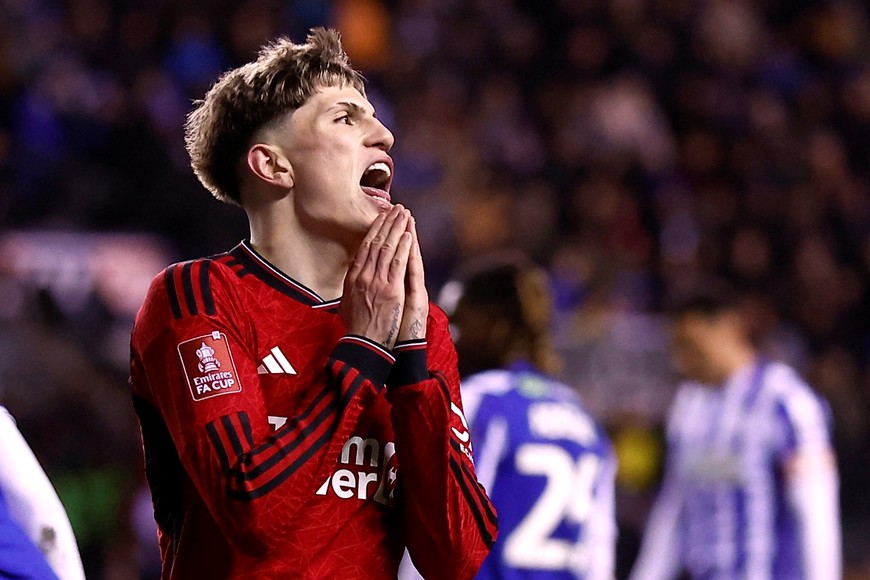 Soccer Football - FA Cup - Third Round - Wigan Athletic v Manchester United - DW Stadium, Wigan, Britain - January 8, 2024
Manchester United's Alejandro Garnacho reacts Action Images via Reuters/Jason Cairnduff