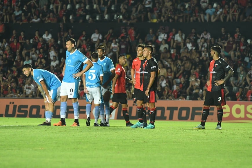 Colón debutó con triunfo ante CADU. Crédito: Mauricio Garín