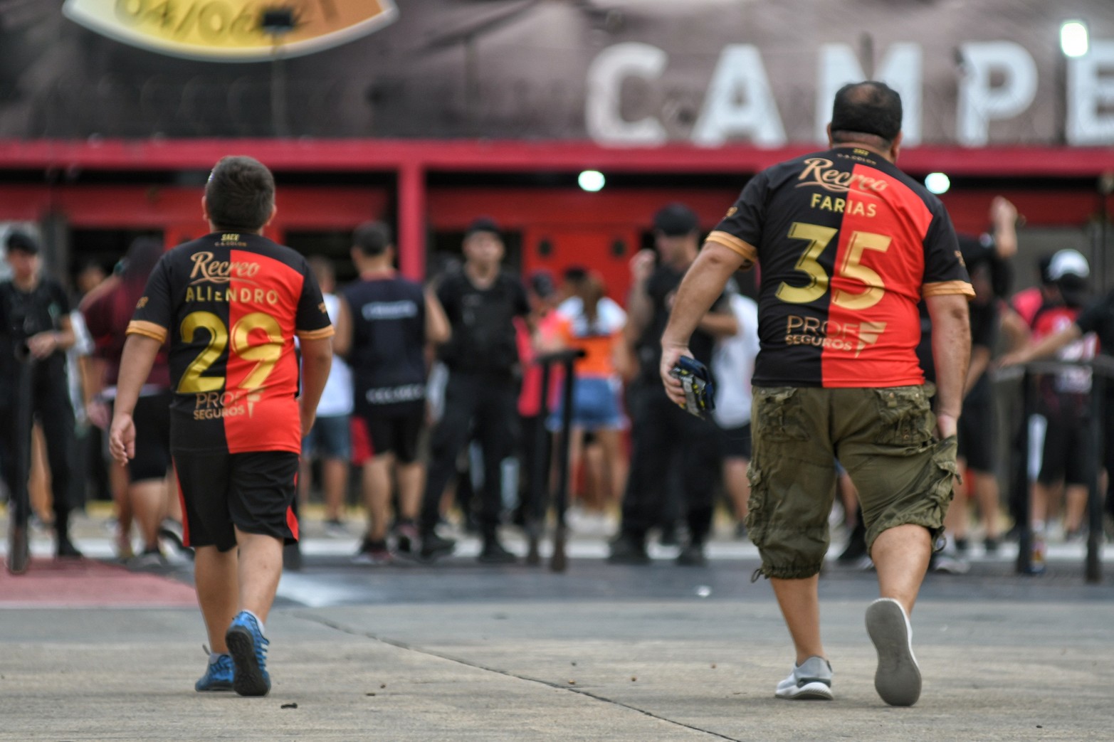 Los hinchas de Colón, volvieron a festejar de local.  De los seis puntos en juego, el equipo logró todos.