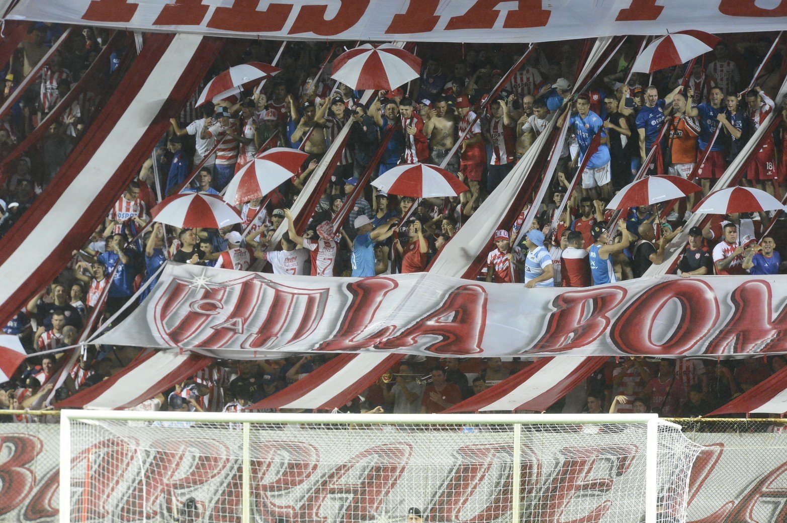 Noche de goles, festejos y buen futbol