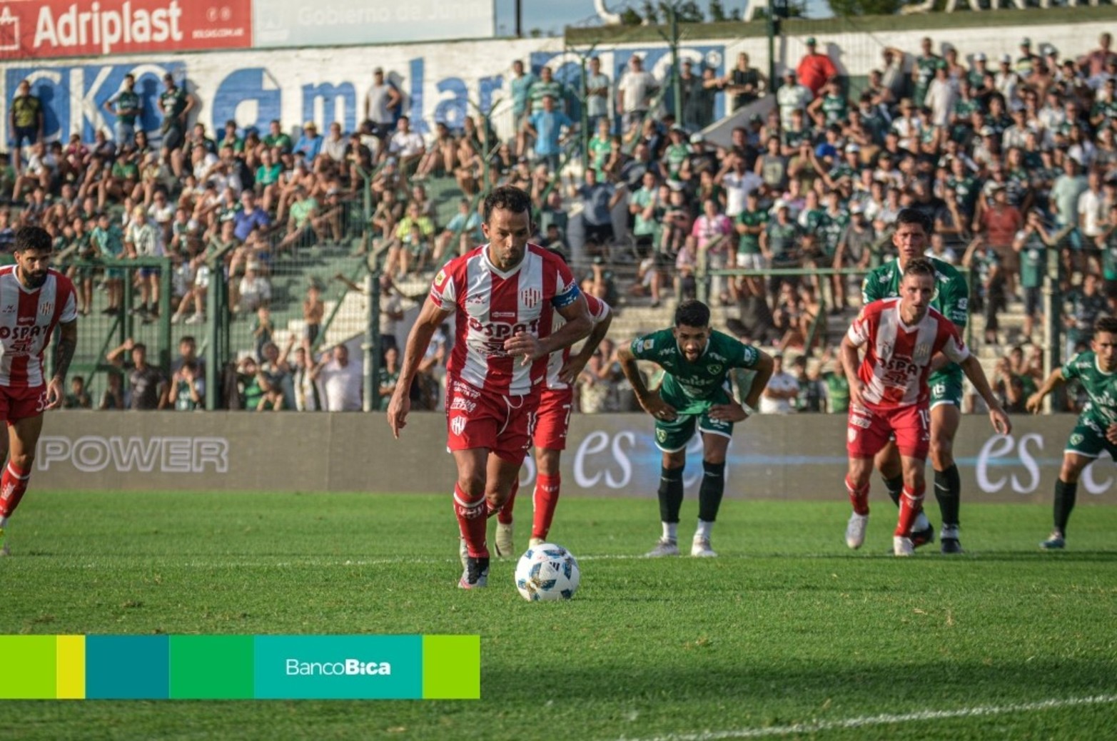 Unión venció a Sarmiento por 2 a 1. Crédito: Lucas Alcaraz