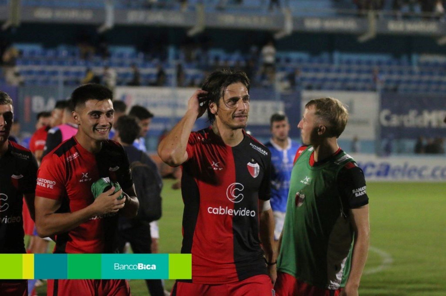 Colón venció a Estudiantes de Río Cuarto 2 a 1.