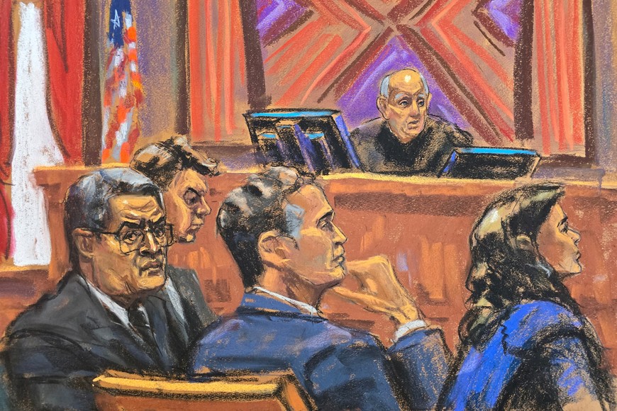 Former Honduras President Juan Orlando Hernandez and members of his legal team listen as U.S. District Judge Kevin Castel speaks during his trial on U.S. drug trafficking charges in federal court in the Manhattan borough of New York City, U.S., March 7, 2024 in this courtroom sketch. REUTERS/Jane Rosenberg