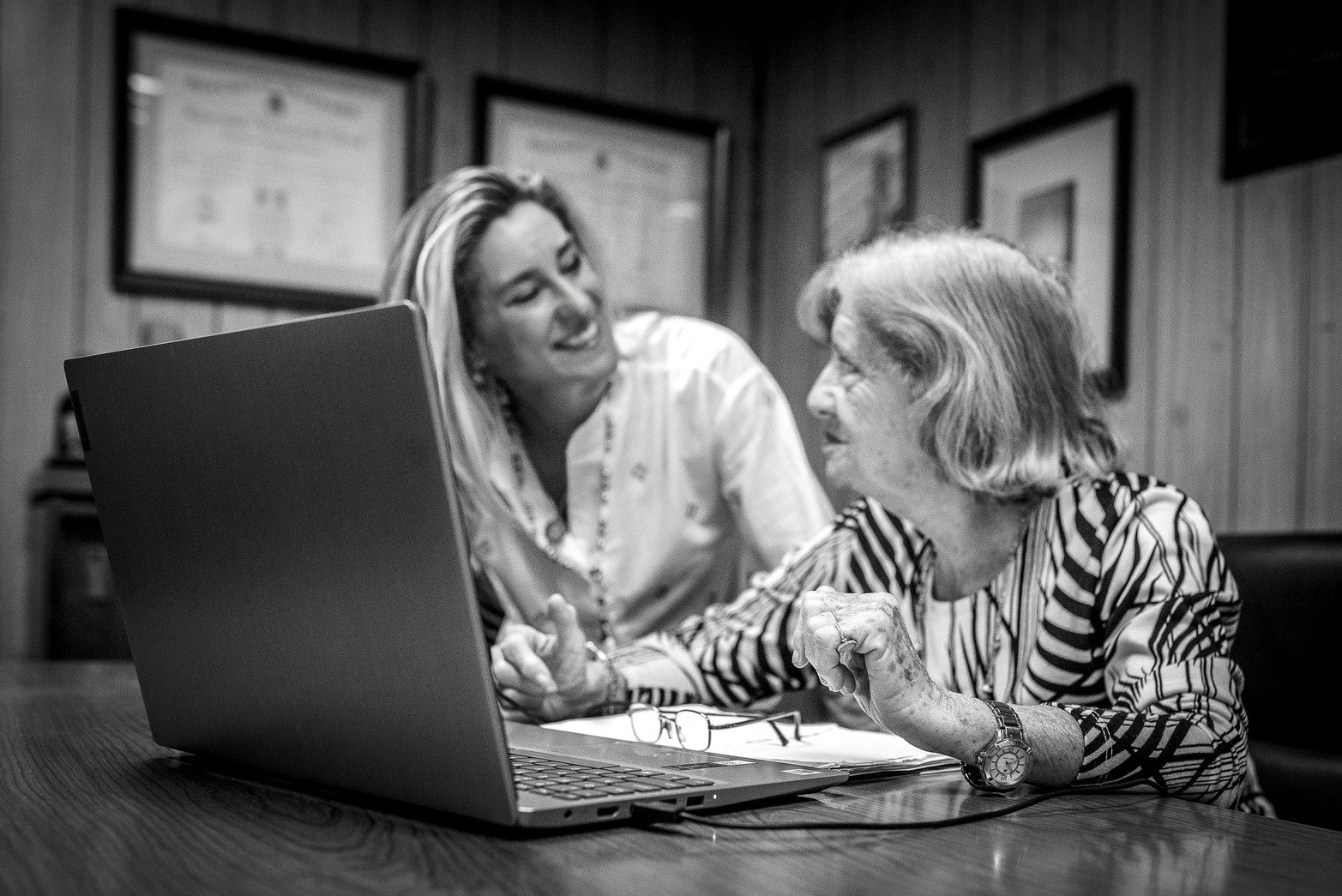 Mujeres en la industria santafesina.