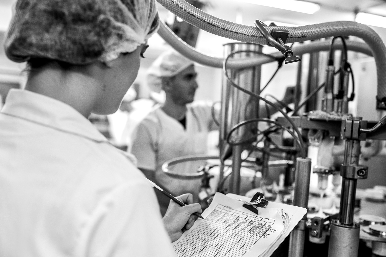 Mujeres en la industria santafesina.