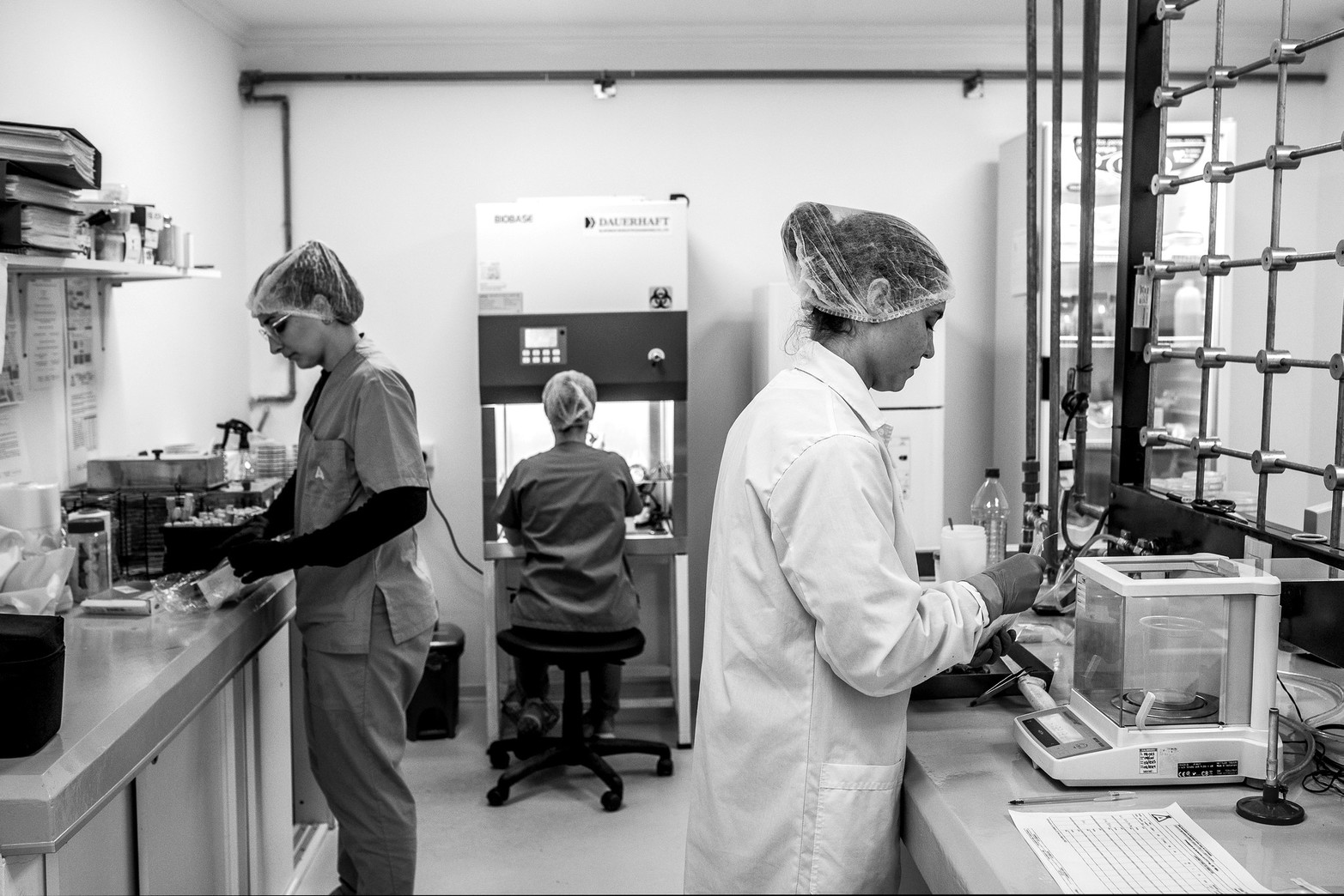 Mujeres en la industria santafesina.