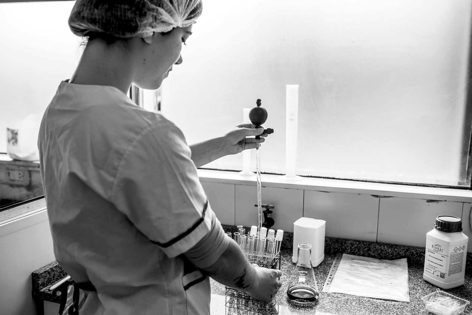 Mujeres en la industria santafesina.