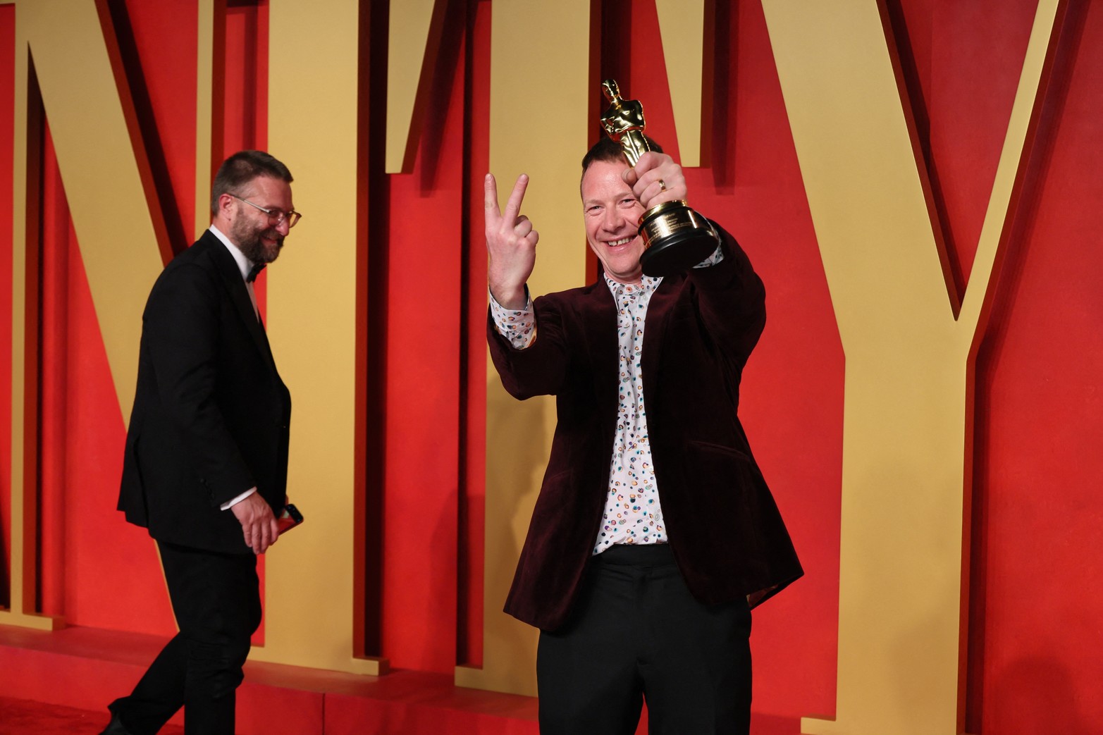 James Price llega a la fiesta de los Oscar de la Feria de la vanidad después de los 96º Premios de la Academia, conocidos como los Oscar, en Beverly Hills, California, EE.UU.