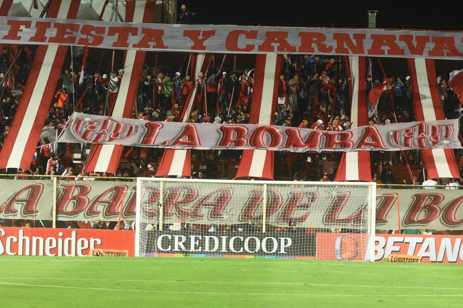 Los hinchas tatengues volvieron a llenar el 15 de abril. Unión perdió 2 a 1 con Belgrano de Córdoba.