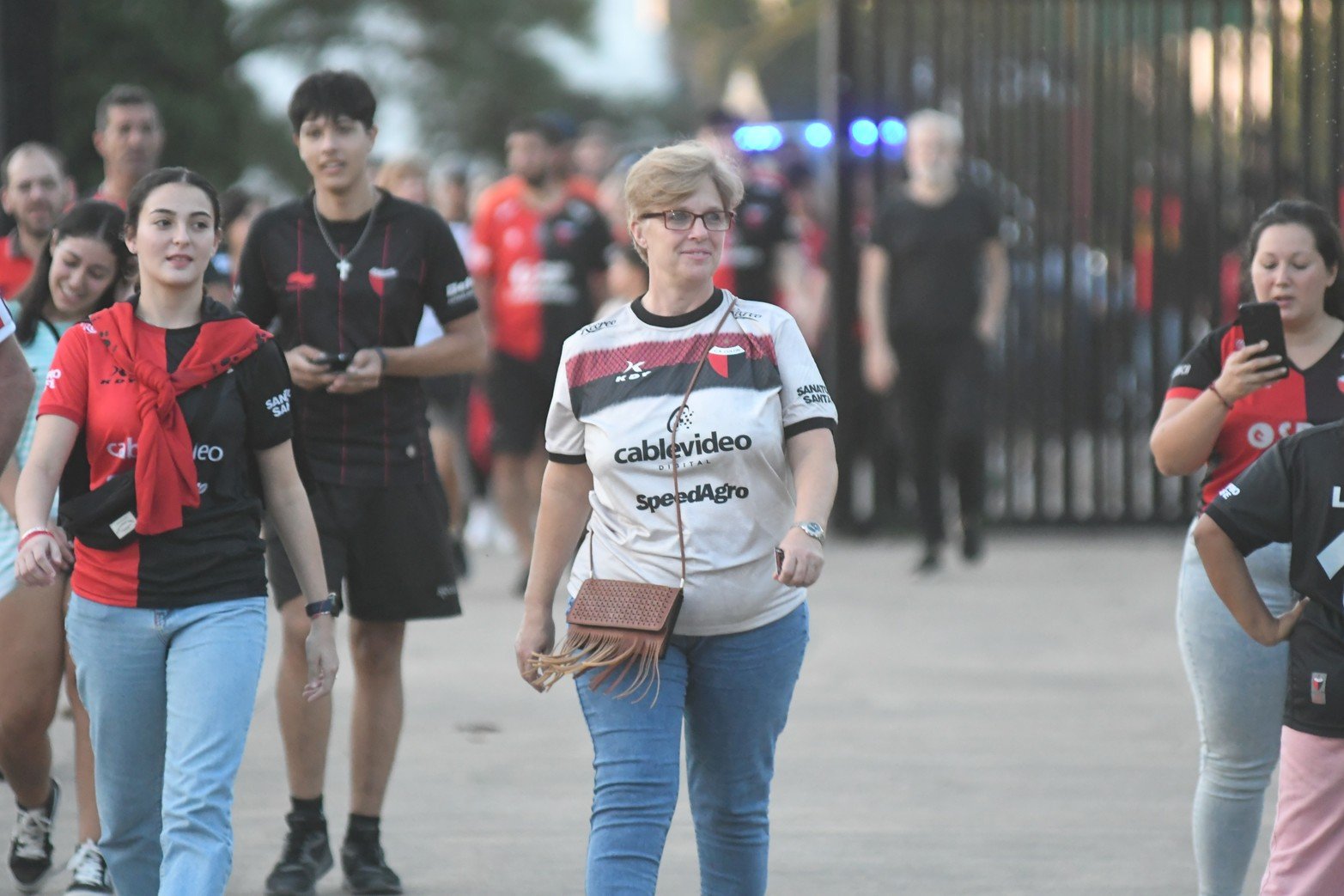 Hinchas que fueron a la cancha para ver Colón vs.Temperley