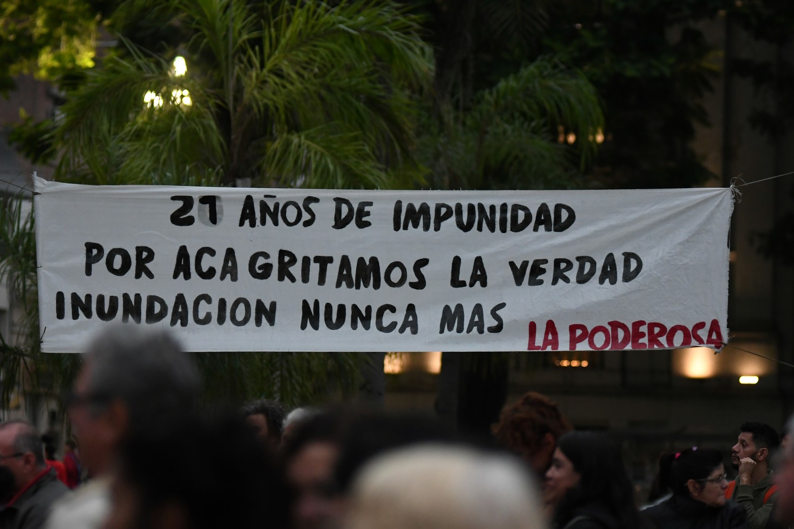 Marcha por los 21 años de la inundación.