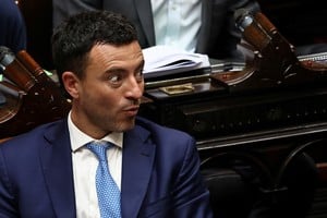 El presidente del bloque de diputados nacionales de la UCR, Rodrigo de Loredo. Foto: REUTERS / Agustin Marcarian.