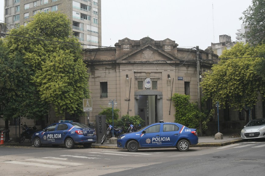 La inspección judicial en la Comisaría Tercera se llevó a cabo el viernes 26 de abril. Crédito: Flavo Raina.