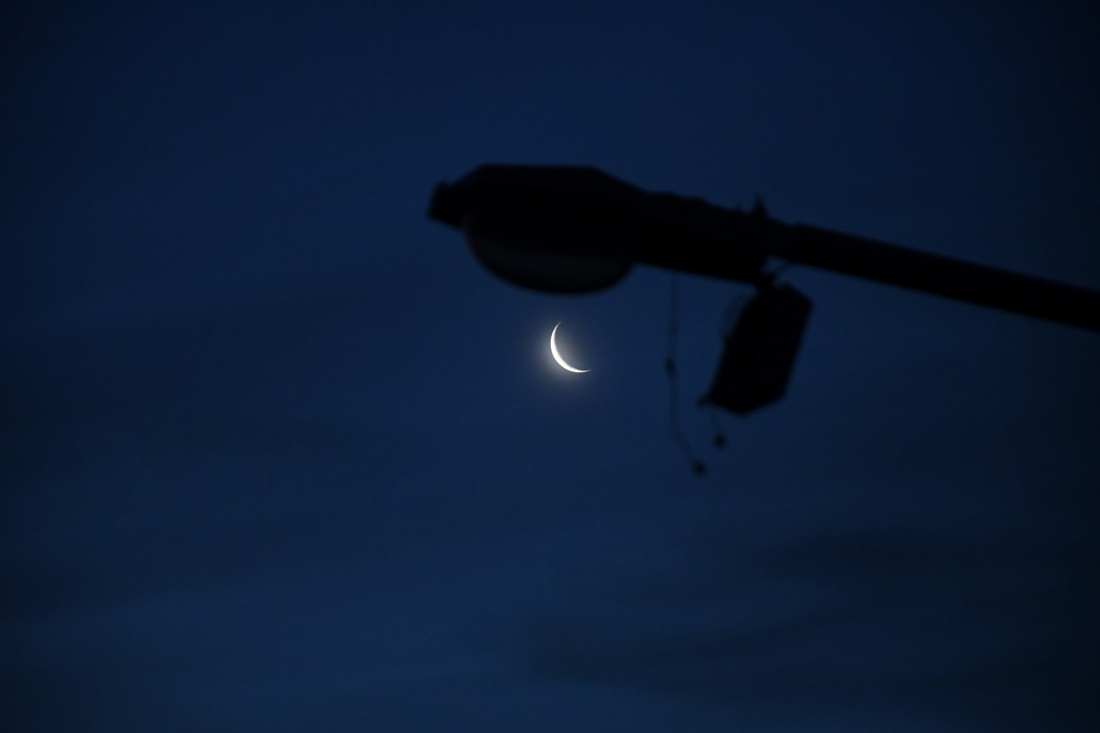 Con la luz de la luna no alcanza. El vandalismo es otra cuestión a resolver. Esa franja entre La Guardia y Colastné Sur no hay cámaras de seguridad. En el resto de la autovía si.