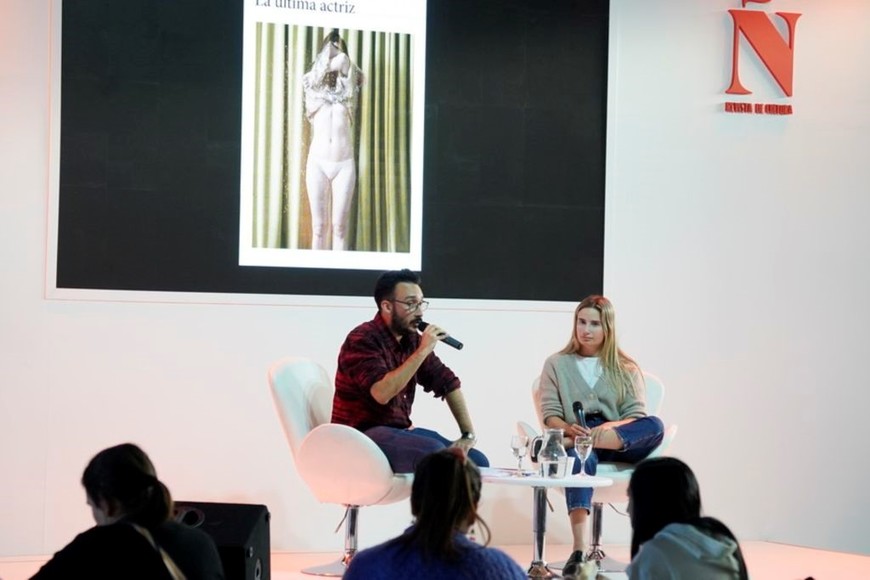 Tamara Tenembaum en la presentación de “La última actriz” en la Feria del Libro