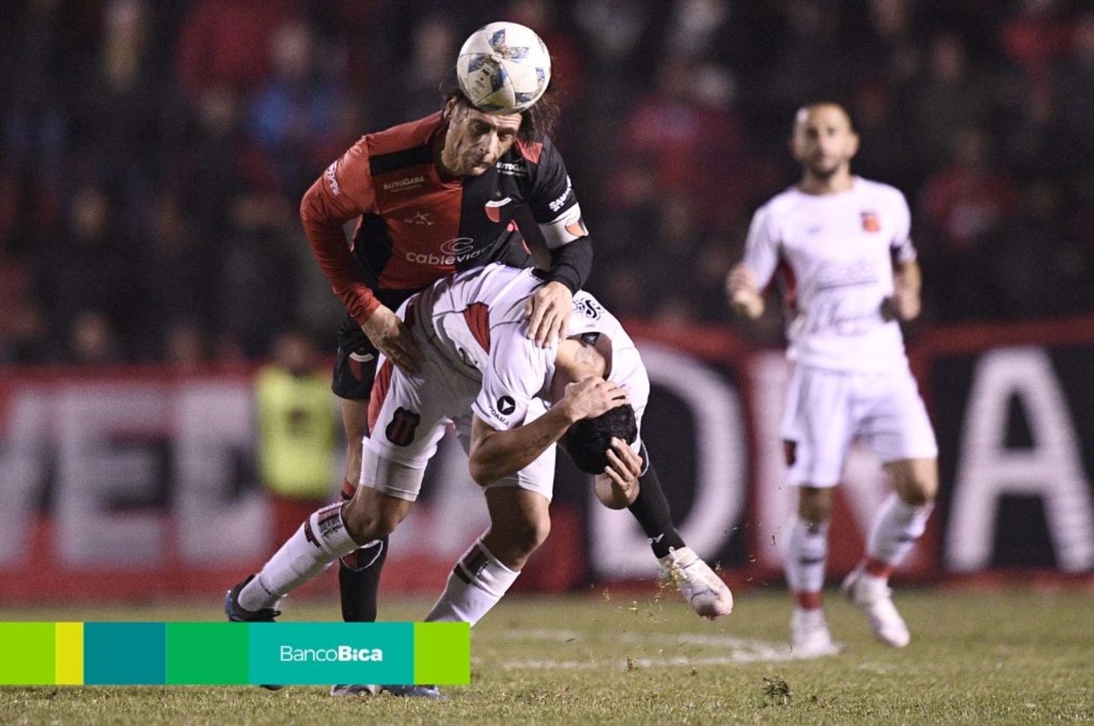 Colón perdió ante Defensores de Belgrano.