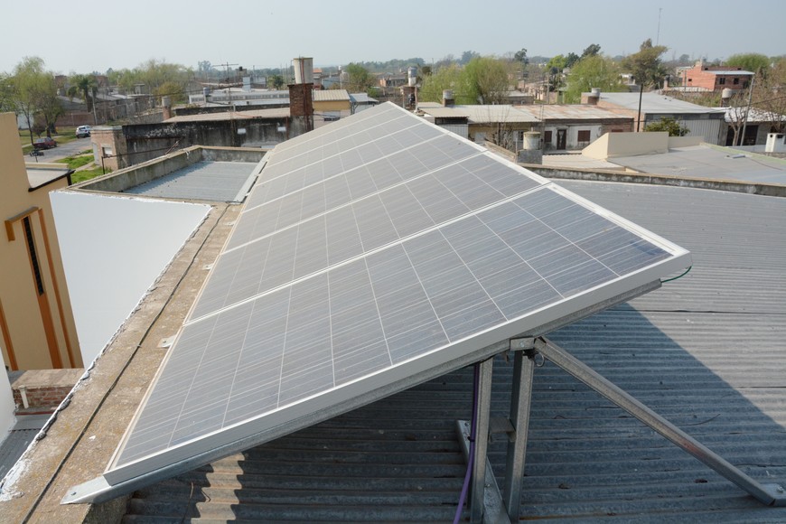 Los módulos solares, la opción más usada por los prosumidores santafesinos.
