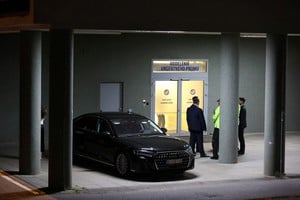 Police and security officers stand guard outside F.D. Roosevelt University Hospital, where Slovak Prime Minister Robert Fico was taken after he was wounded in a shooting incident in Handlova, in Banska Bystrica, Slovakia, May 15, 2024. REUTERS/Bernadett Szabo