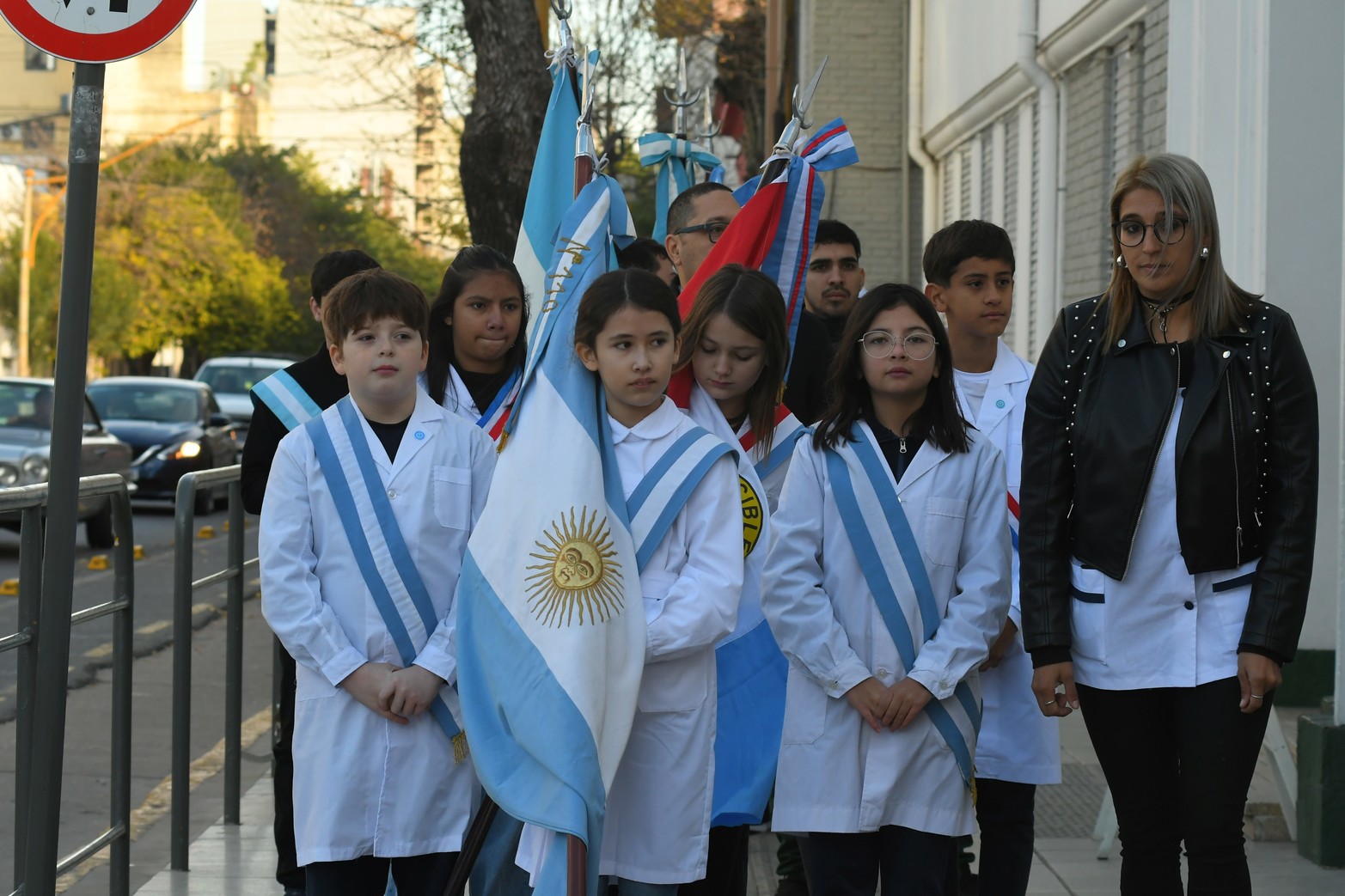 La escuela Mariano Moreno cumplió 125 años de su fundación y lo festejo con un acto y descubrimiento de placas.