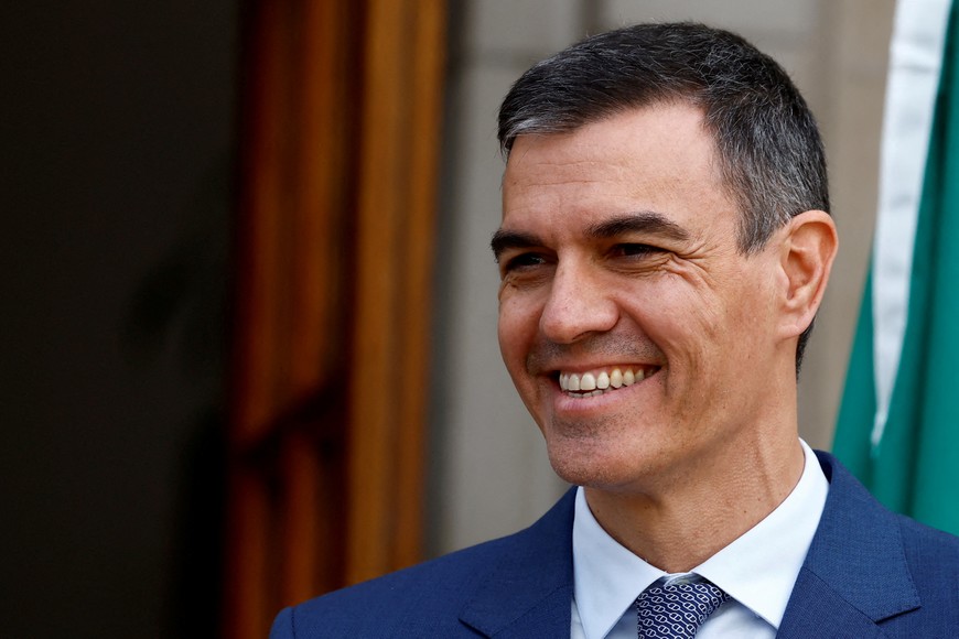 FILE PHOTO: Spain's Prime Minister Pedro Sanchez smiles on the day of his meeting with Ireland's Taoiseach (Prime Minister) Simon Harris to discuss recognising the Palestinian state, in Dublin, Ireland, April 12, 2024. REUTERS/Clodagh Kilcoyne/File Photo