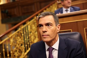 Spanish Prime Minister Pedro Sanchez gets seated during a plenary session of the lower house of the Spanish parliament, in Madrid, Spain, May 22, 2024. REUTERS/Violeta Santos Moura