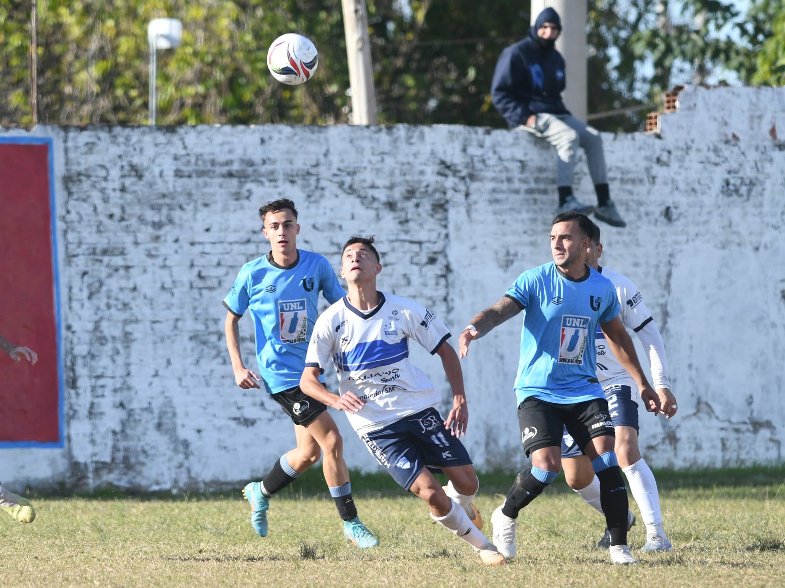 UNL le ganó 2 a 0 a Atenas en Santo Tomé. 