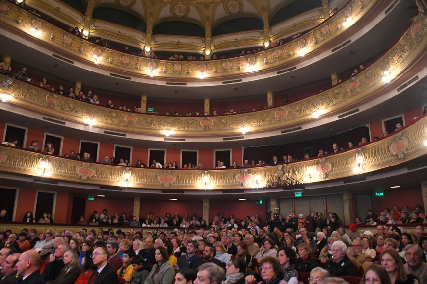 Como es habitual, la sala elegida para la ocasión fue el Teatro Municipal 1º de Mayo. Créditos: Manuel Fabatia