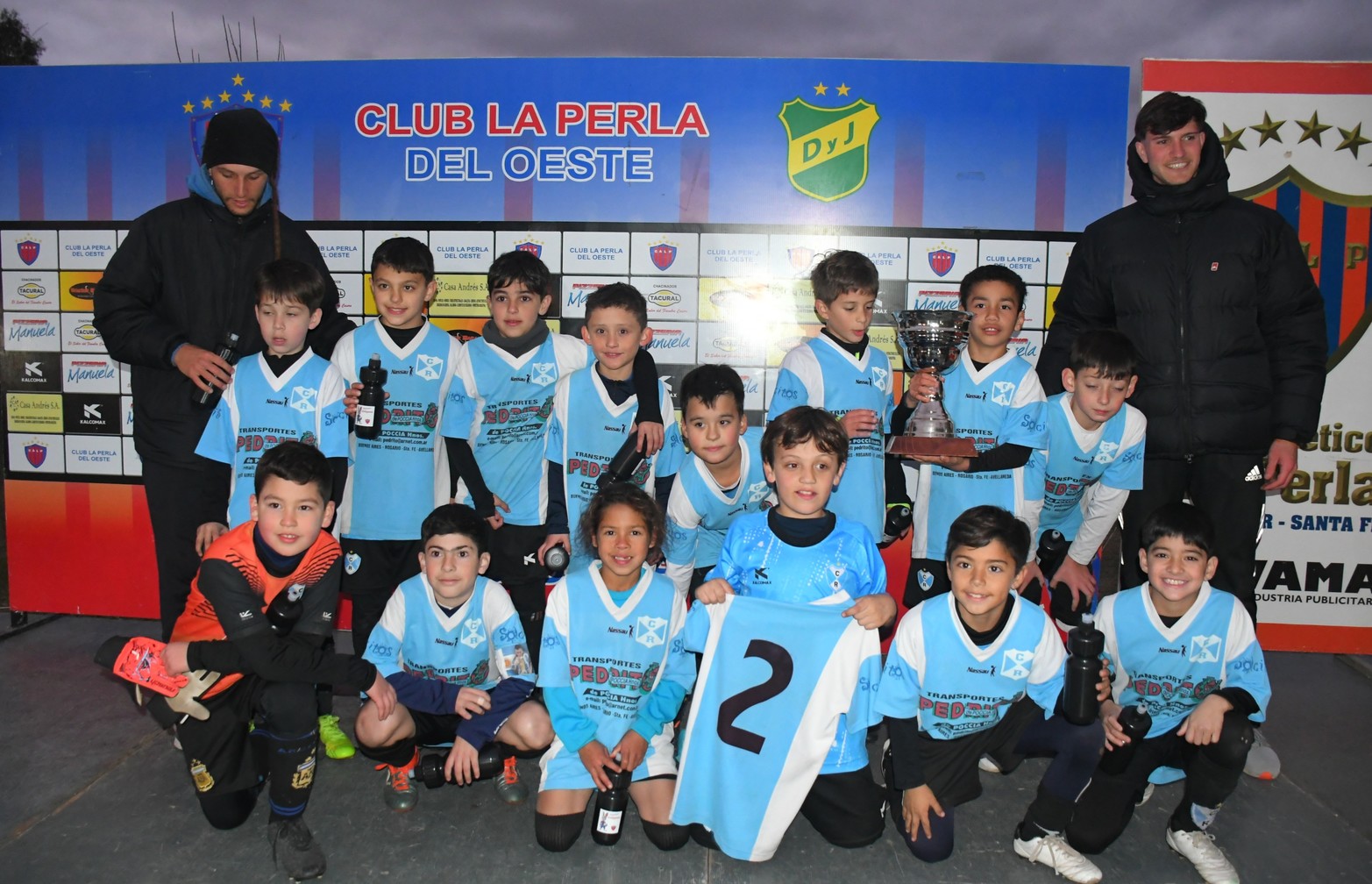 Azulgrana 2024. Este fin de semana se jugó la segunda edición del mega torneo de fútbol infantil de La Perla del Oeste en Recreo Sur.