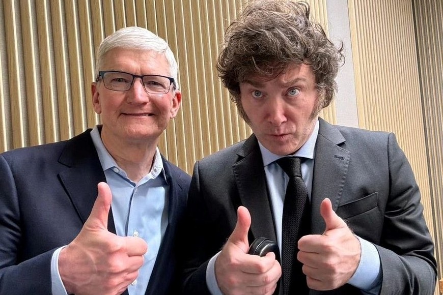 Javier Milei con el CEO de Apple, Tim Cook