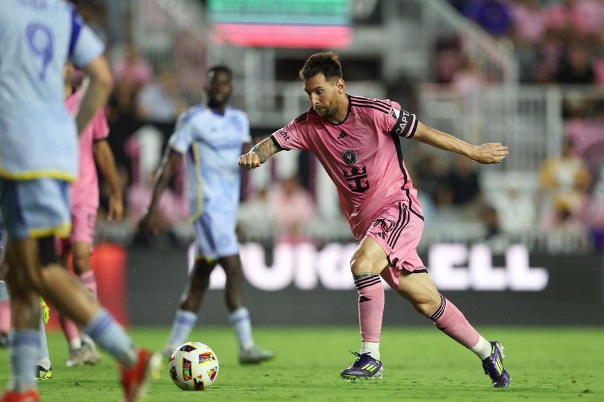 May 29, 2024; Fort Lauderdale, Florida, USA; Inter Miami CF forward Lionel Messi (10) scores a goal against Atlanta United during the second half at Chase Stadium. Mandatory Credit: Nathan Ray Seebeck-USA TODAY Sports