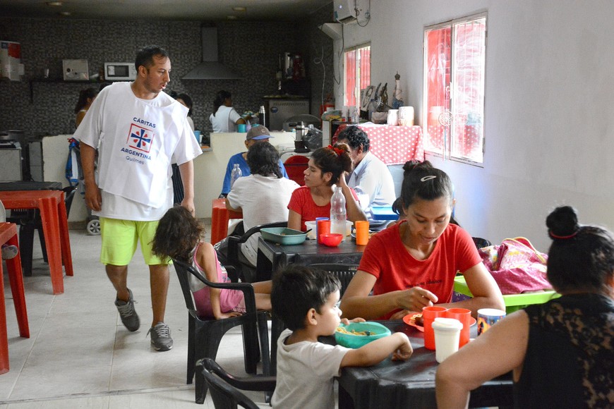 "Respuesta alimentaria" es uno de los programas que lleva adelante la institución benéfica en los distintos comedores sociales del país.