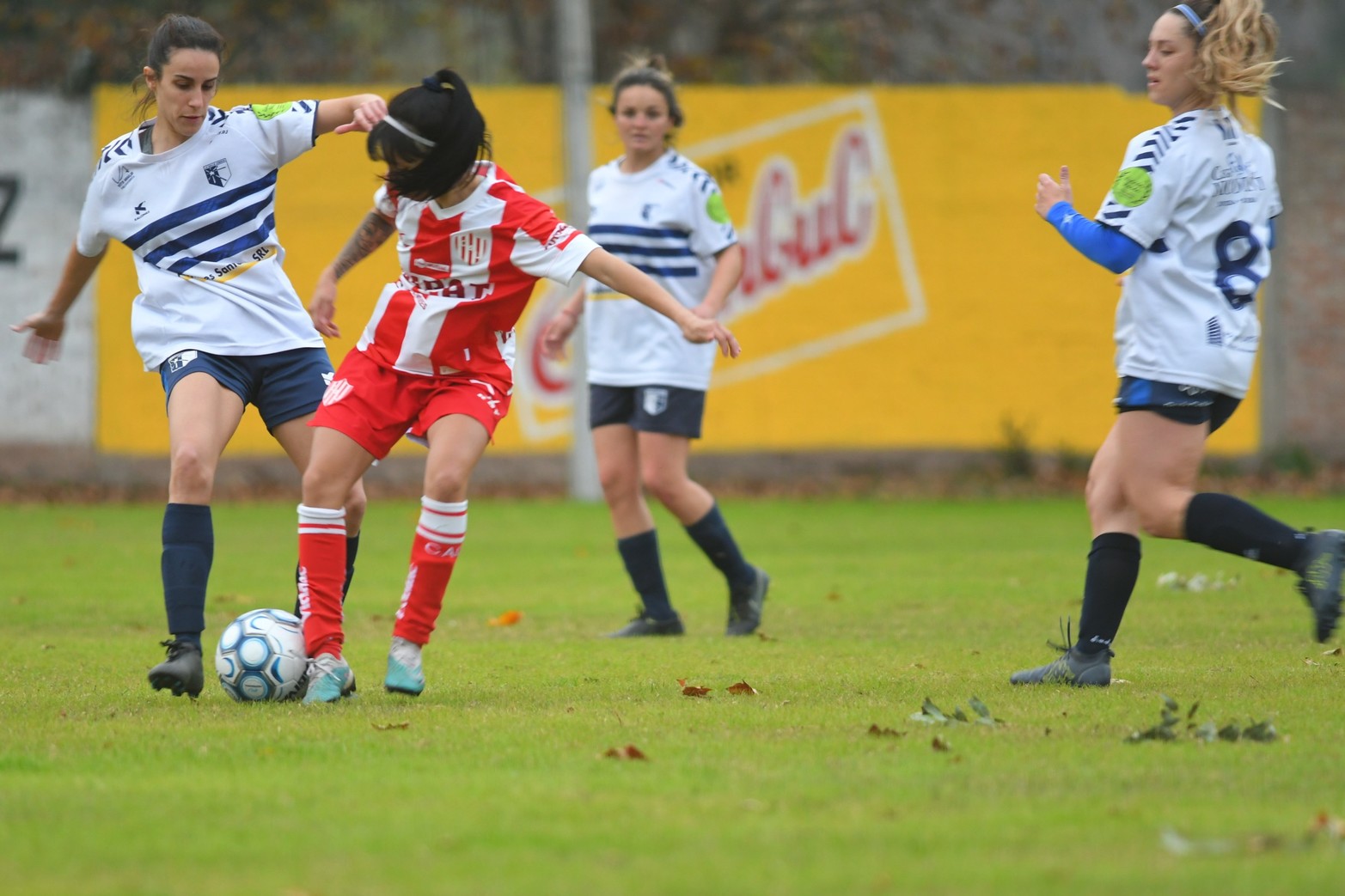 Copa Santa Fe en el fútbol femenino. Unión le ganó 3 a 1 a La Salle en el partido de ida.