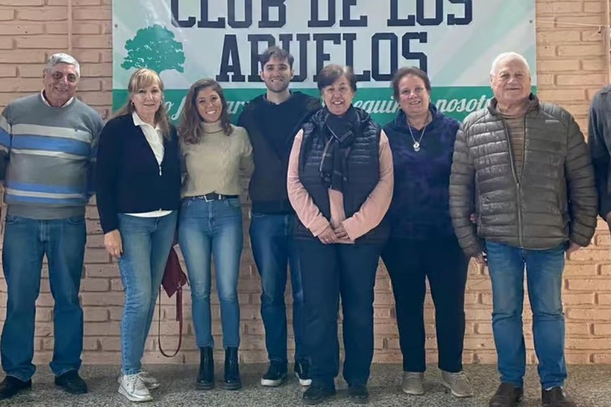 La visita al club de Los Abuelos en Elortondo.