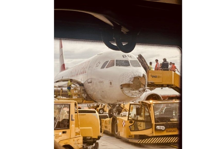 El avión que  iba de Palma de Mallorca, en España, a Viena sufrió serios daños