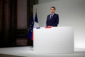 Macron promueve un pacto electoral contra la derecha