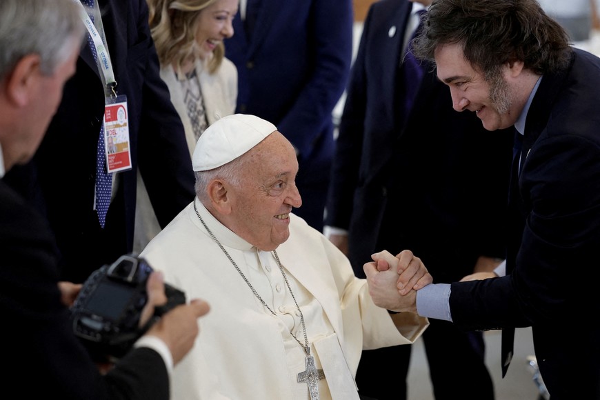 Pope Francis and Argentina's President Javier Milei talk ahead of a session on Artificial Intelligence (AI), Energy, Africa and Mediterranean on the second day of the G7 summit in Borgo Egnazia, Italy, June 14, 2024. REUTERS/Louisa Gouliamaki

     TPX IMAGES OF THE DAY