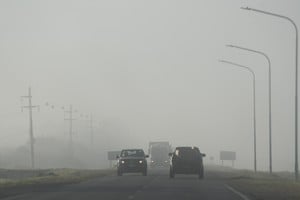 Visibilidad muy reducida causada por la presencia de bancos de niebla y neblina Créditos: Flavio Raina