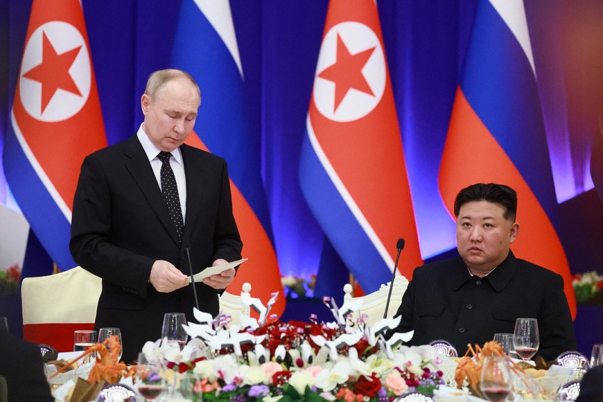Russia's President Vladimir Putin and North Korea's leader Kim Jong Un attend a state reception in Pyongyang, North Korea June 19, 2024. Sputnik/Vladimir Smirnov/Pool via REUTERS ATTENTION EDITORS - THIS IMAGE WAS PROVIDED BY A THIRD PARTY.