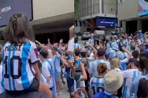El downtown (o sea el centro de la ciudad), se vio desbordada de argentinos desde el día previo al partido.