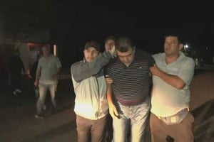 Carlos Pérez, en el momento de ser detenido, señalado como uno de los responsables del secuestro de Loan.